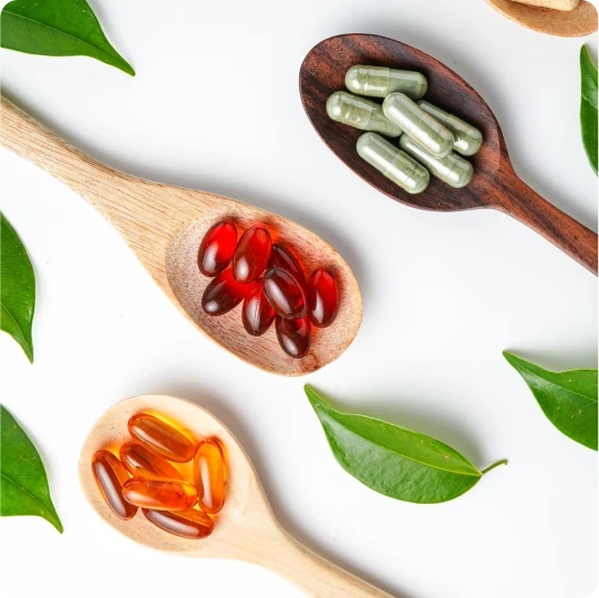 Капсули и витамини в лъжички